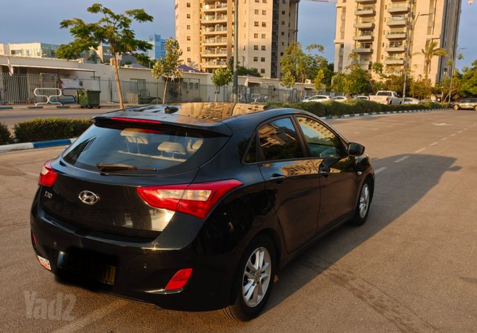 יונדאי i30