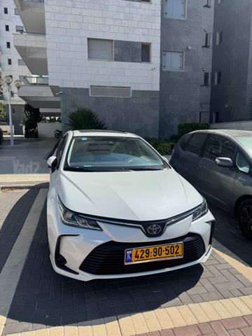 טויוטה קורולה