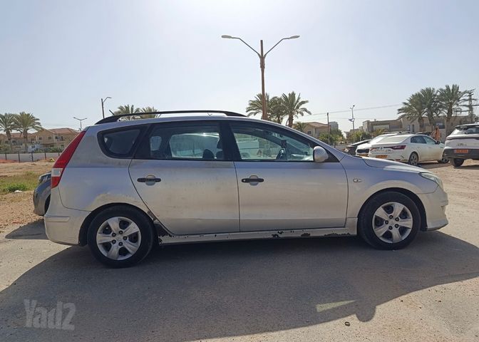 יונדאי i30