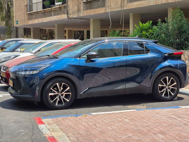 טויוטה C-HR