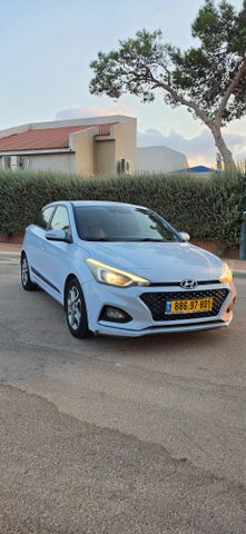 מודעת רכב יונדאי i20