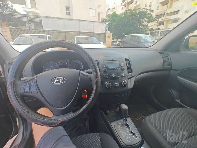 יונדאי i30