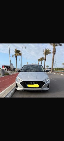 יונדאי i20
