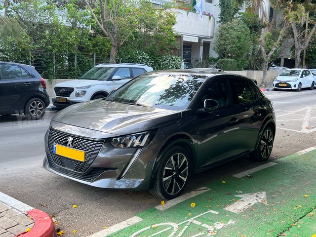 פיג'ו 208