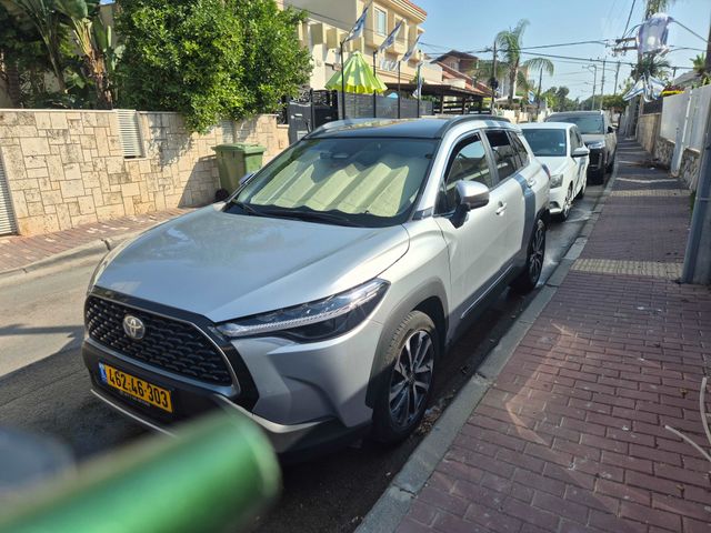 טויוטה קורולה קרוס