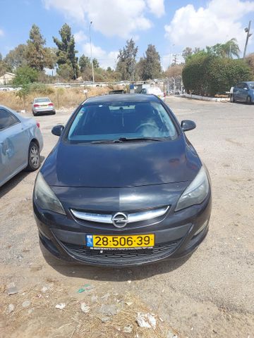 אופל אסטרה