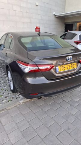טויוטה קאמרי