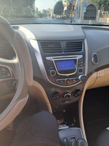 מודעת רכב יונדאי אקסנט i25