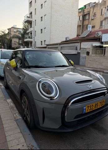 מיני קופר SE (חשמלית)