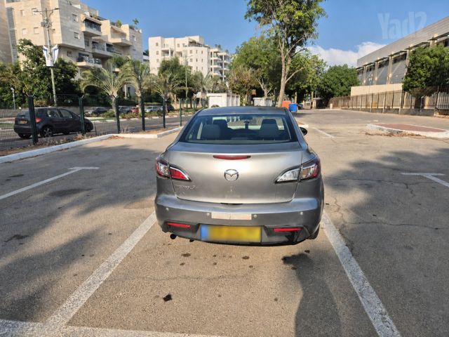 מאזדה 3