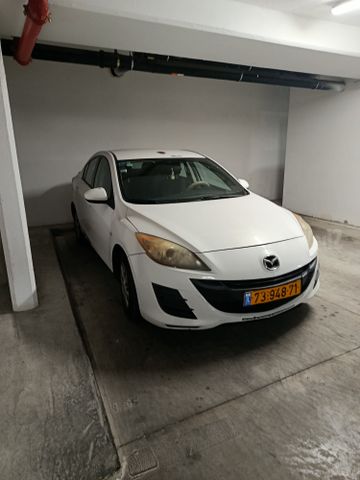 מאזדה 3