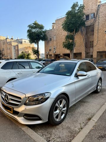 מודעת רכב מרצדס-בנץ C-class