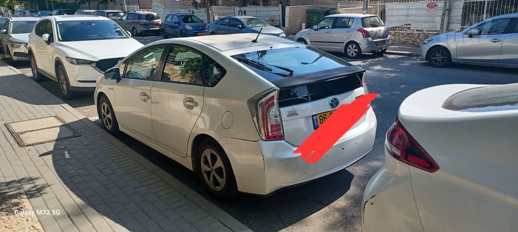 מודעת רכב טויוטה פריוס