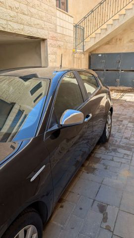 אלפא רומיאו ג'ולייטה