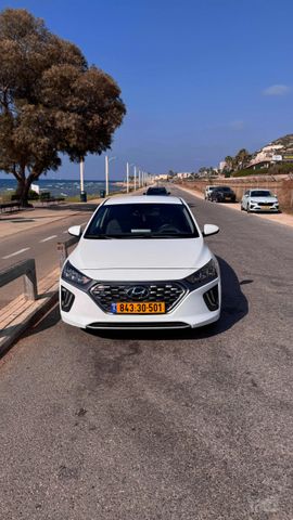 יונדאי איוניק
