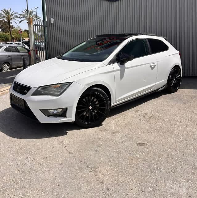 מודעת רכב סיאט לאון