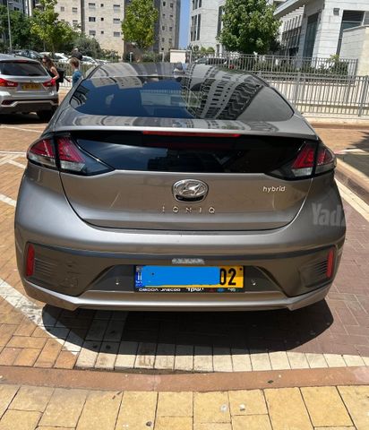 יונדאי איוניק