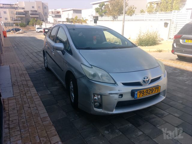 מודעת רכב טויוטה פריוס