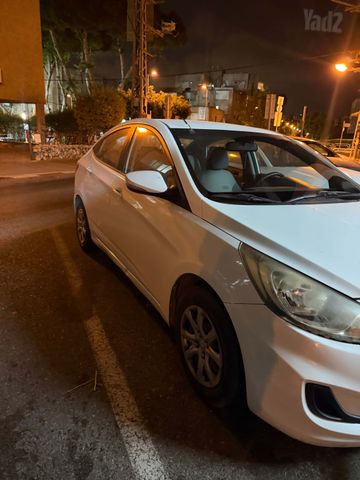 יונדאי אקסנט i25