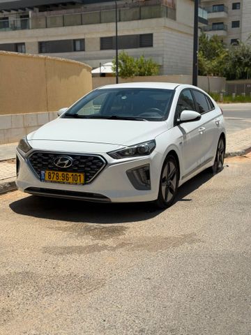 יונדאי איוניק