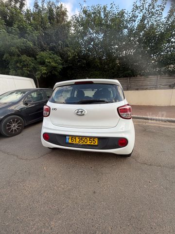 יונדאי i10