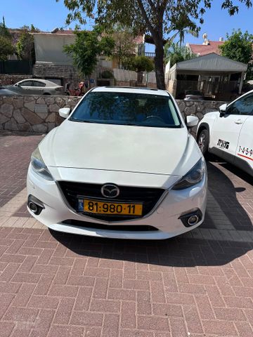מודעת רכב מאזדה 3