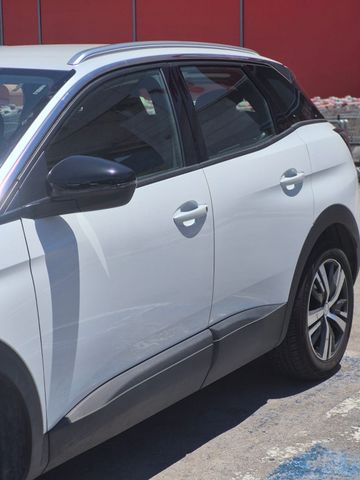 פיג'ו 3008
