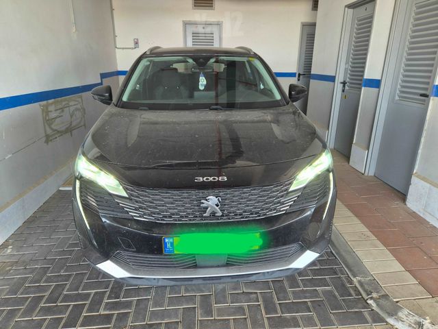 פיג'ו 3008