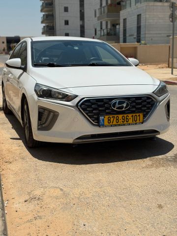 יונדאי איוניק