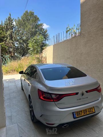 רנו מגאן