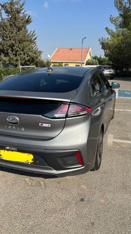 יונדאי איוניק