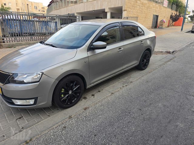 סקודה ראפיד