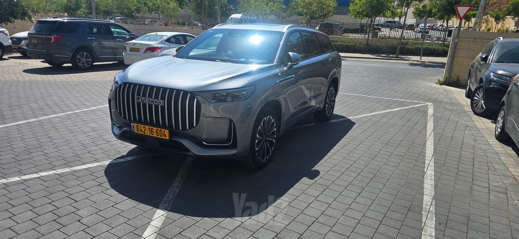 ג'אקו J8