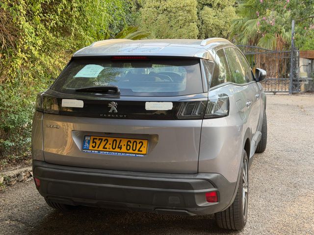 פיג'ו 3008