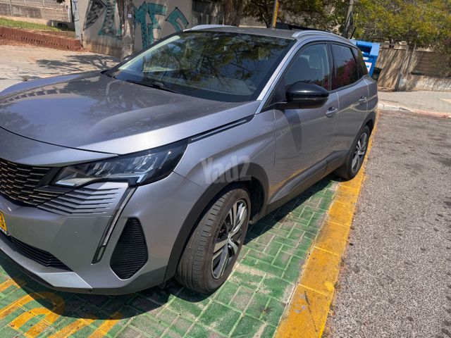 פיג'ו 3008