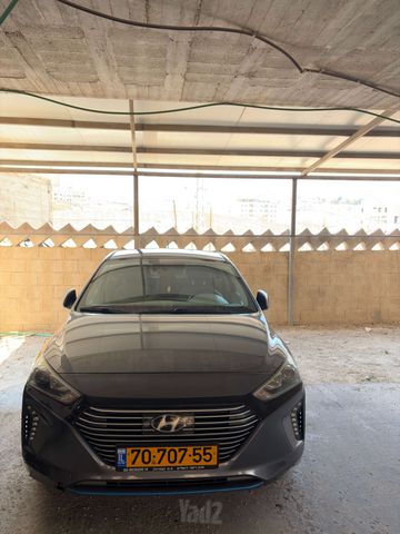יונדאי איוניק