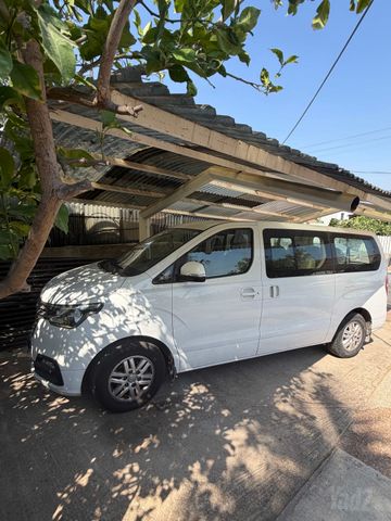 מודעת רכב יונדאי H-1 / i800