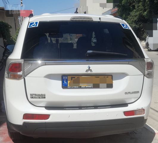 מיצובישי אאוטלנדר
