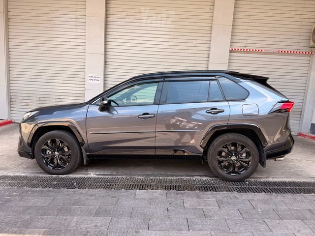 טויוטה RAV4