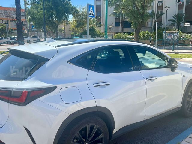 לקסוס NX