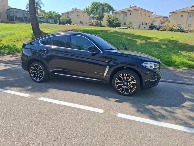ב מ וו X6