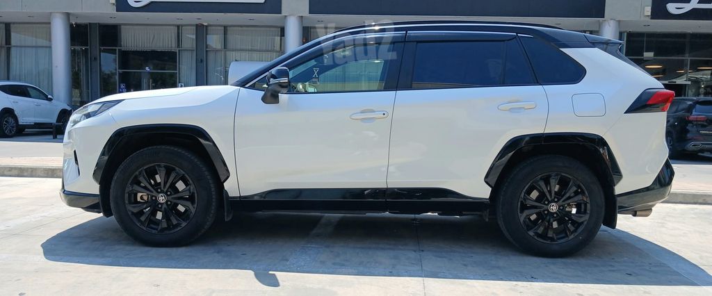 טויוטה RAV4