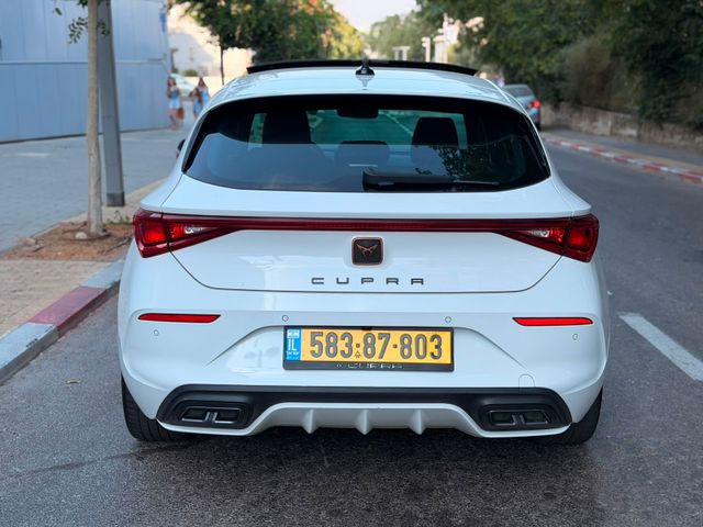 קופרה לאון