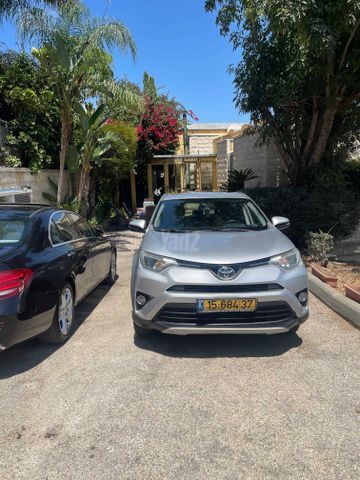 מודעת רכב טויוטה RAV4
