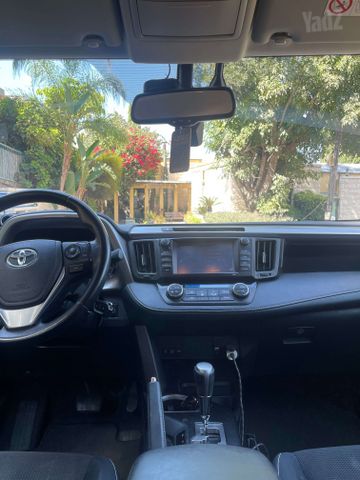 טויוטה RAV4