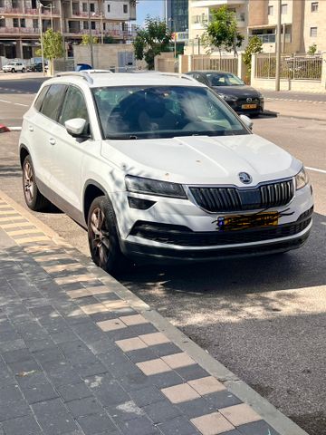 מודעת רכב סקודה קארוק