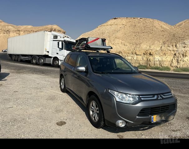 מיצובישי אאוטלנדר