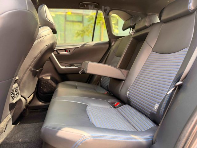 טויוטה RAV4