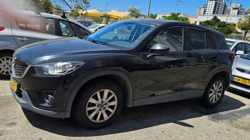מודעת רכב מאזדה CX-5