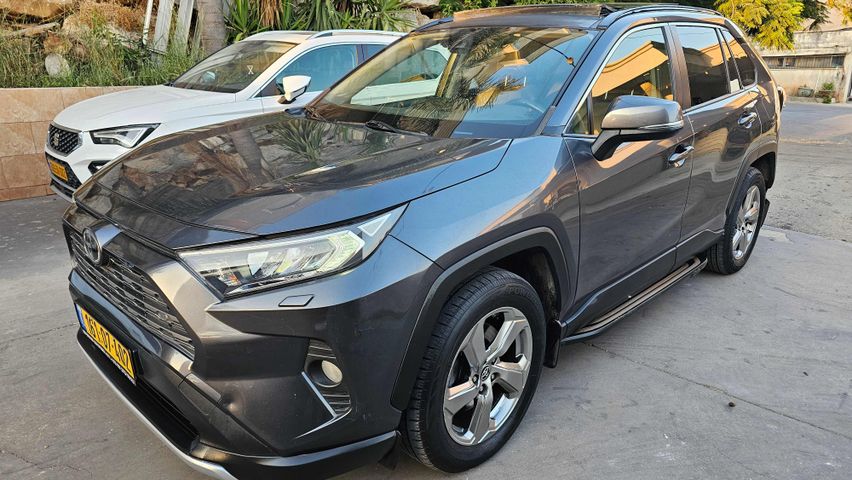 מודעת רכב טויוטה RAV4